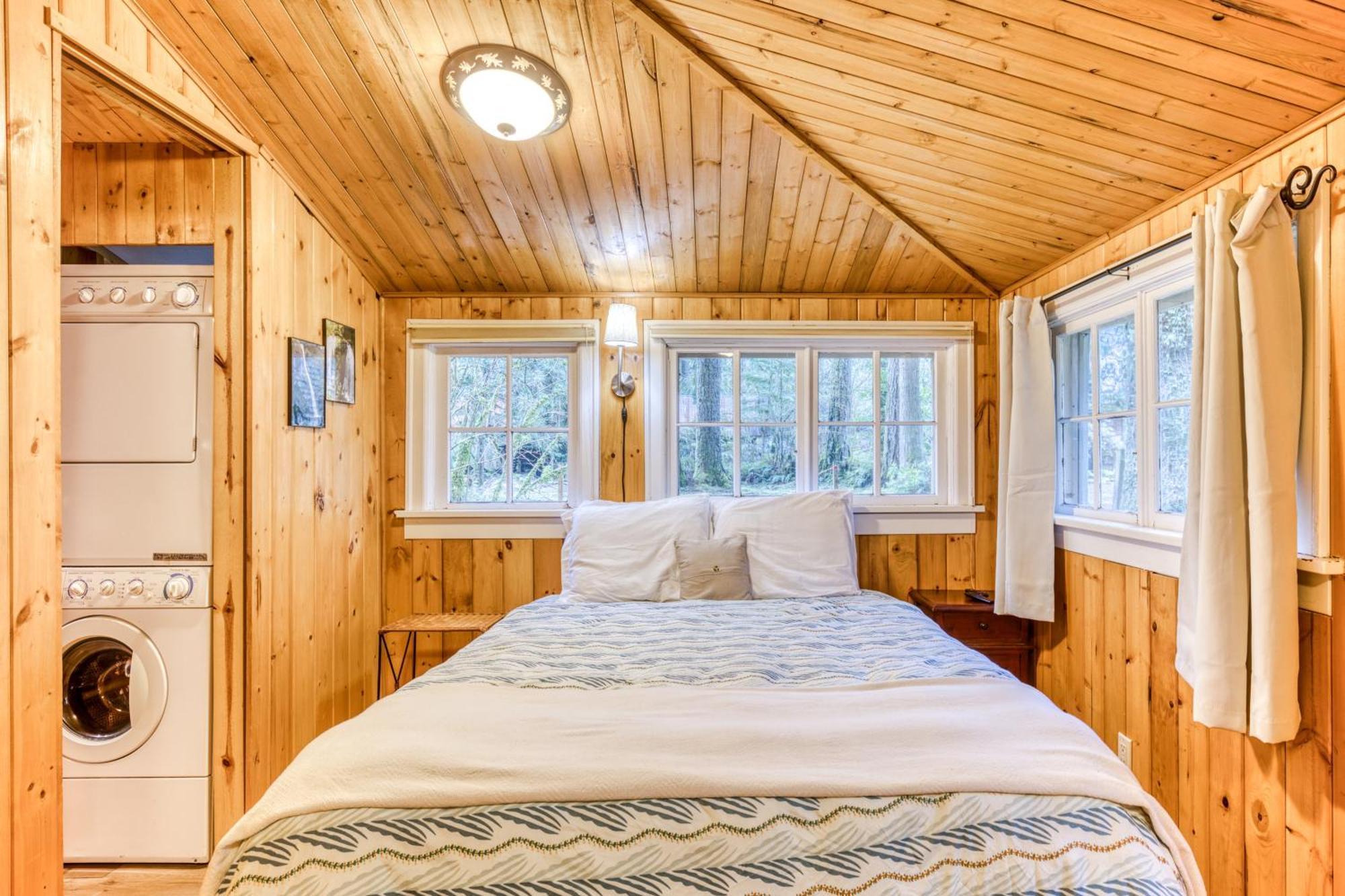 The Cedars Cabin Welches Exteriör bild